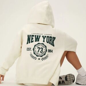 Forever 21 Legendary New York Hoodie Size L 🤍💚🤍💚
